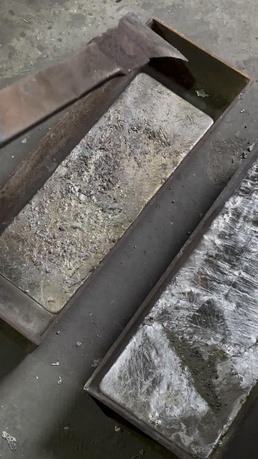 錫錠、鍍金針、金鹽等貴金屬資源的回收利用與環保價值